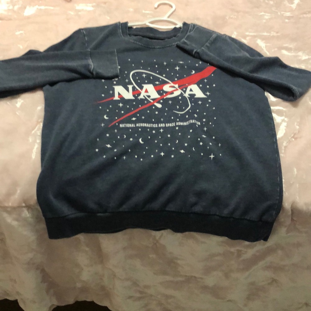 NASA sweatshirt